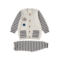 Baby-Set aus gestricktem Bio-Baumwoll-Jersey mit Streifenmuster